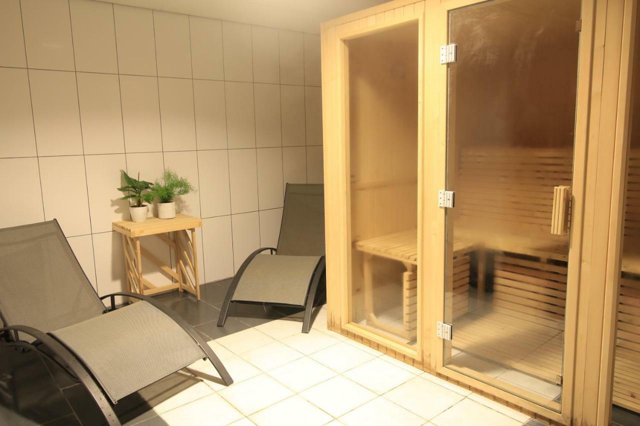 Luxus Familienvilla Mit Jacuzzi & Sauna Tzummarum Dış mekan fotoğraf